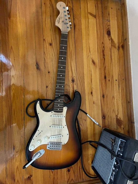 Гитара FENDER SQUIER BULLET+гитарный комбик Fender Frontman 10G.