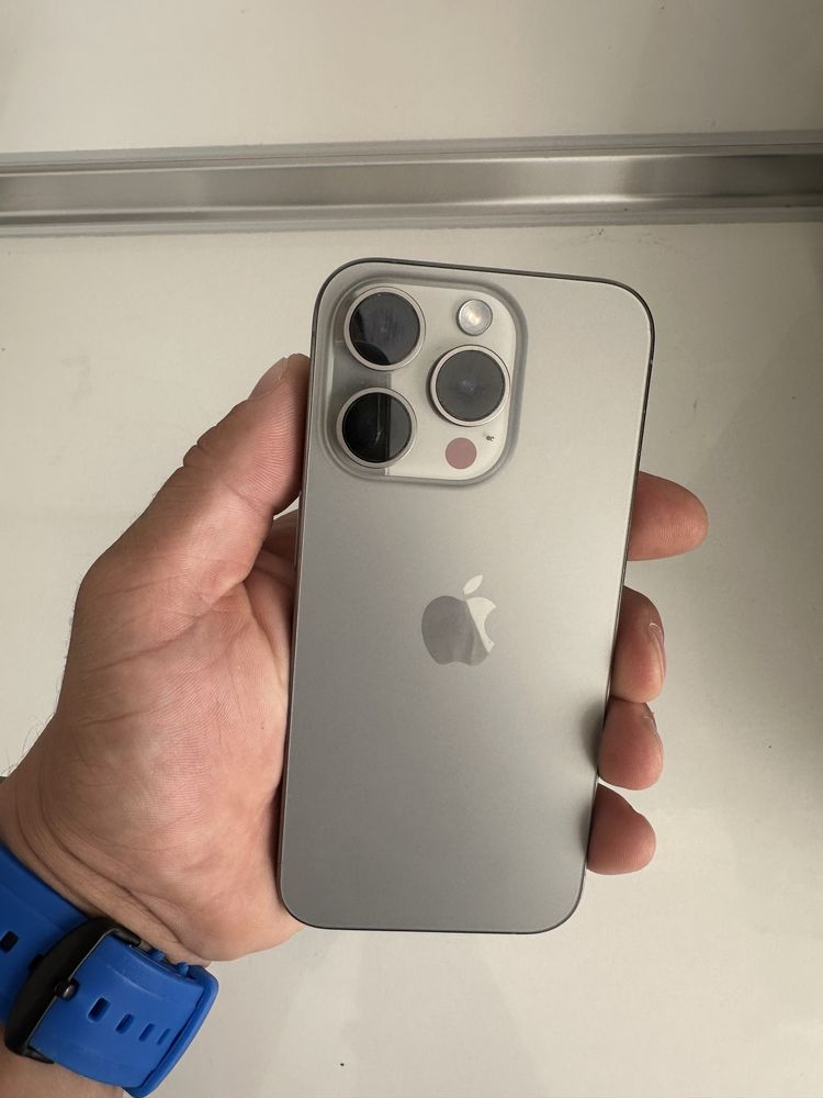 İphone 15 pro 128 gb natural titanium ГАРАНЦИОНЕН!