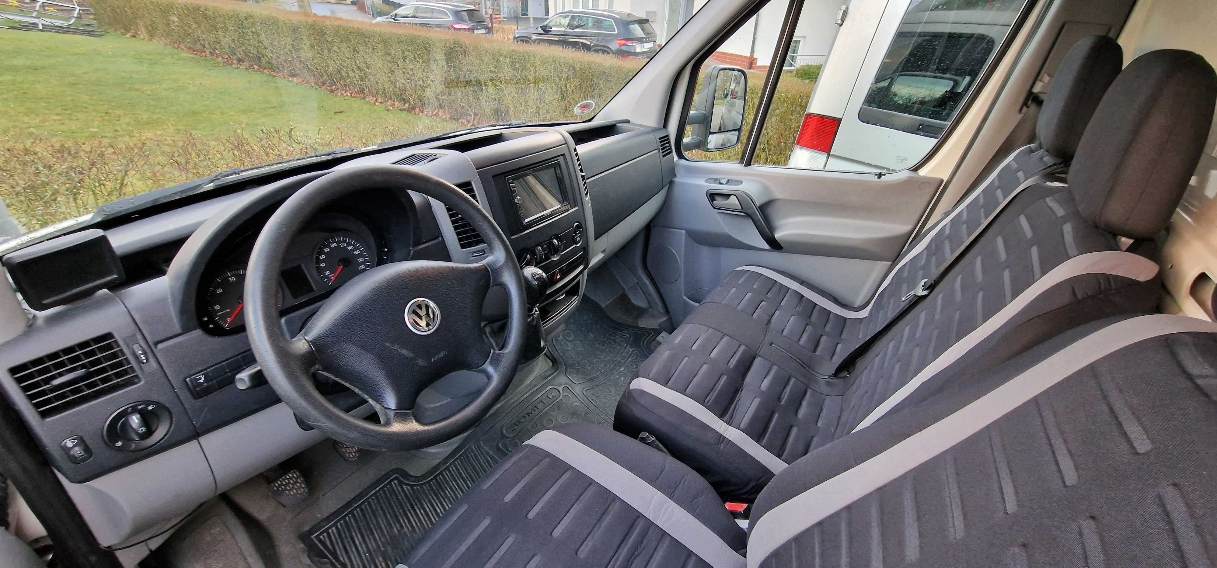 VW Crafter 2.5 TDI - 2008 г., товарен фургон с падащ борд