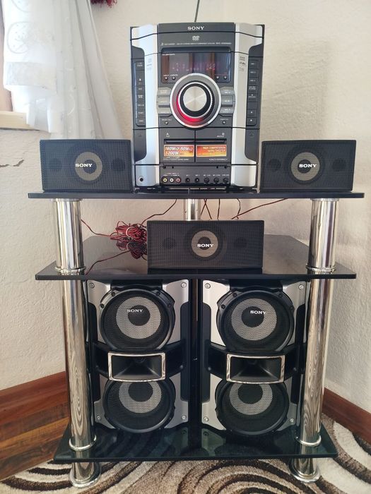 Музикалний центр . SONY.