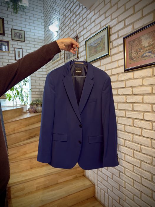 Costum barbatesc BOSS, original