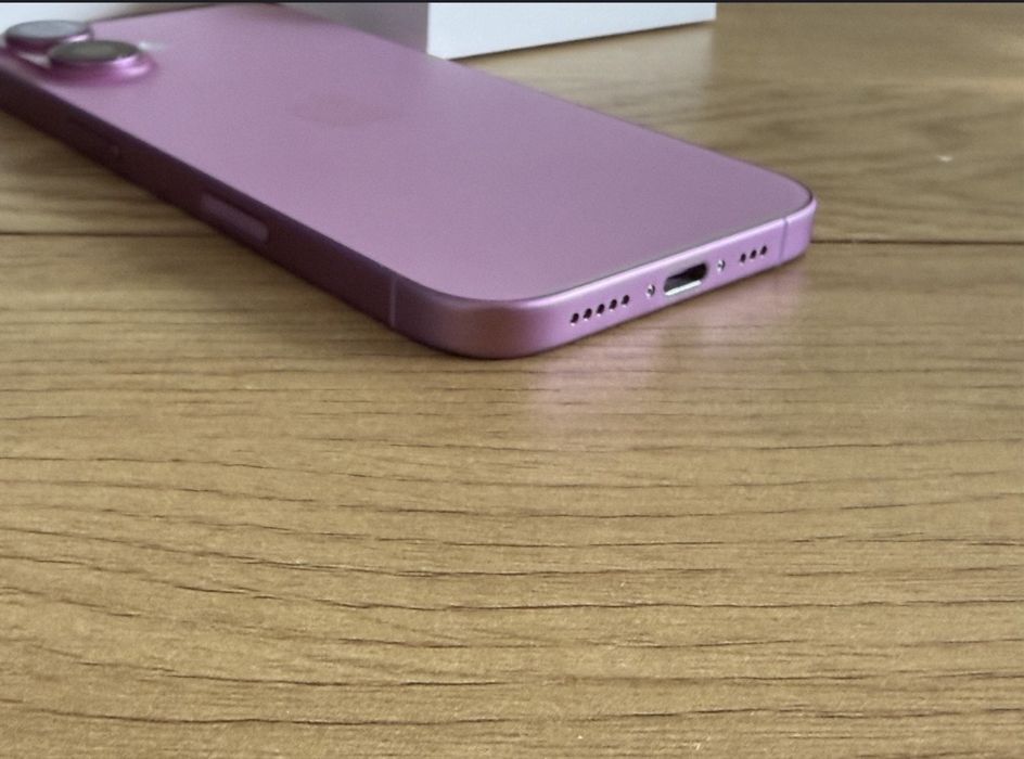 Iphone 16 128 GB Pink Гаранция