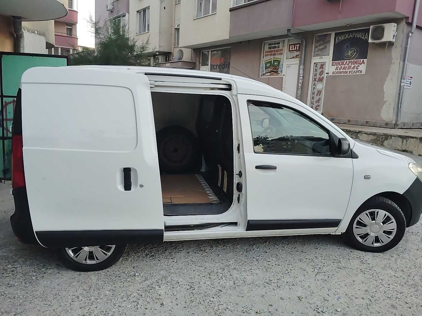 Продава се Дачия докер пикап на газ