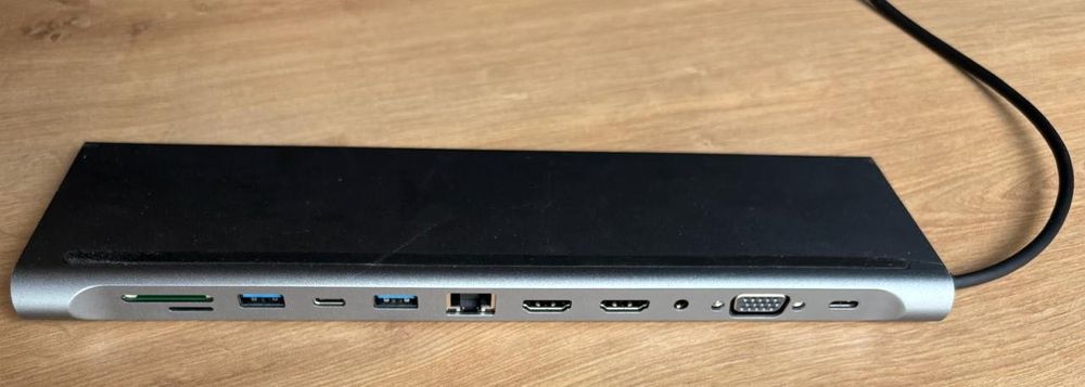 Vand hub USB-C multifuncțional