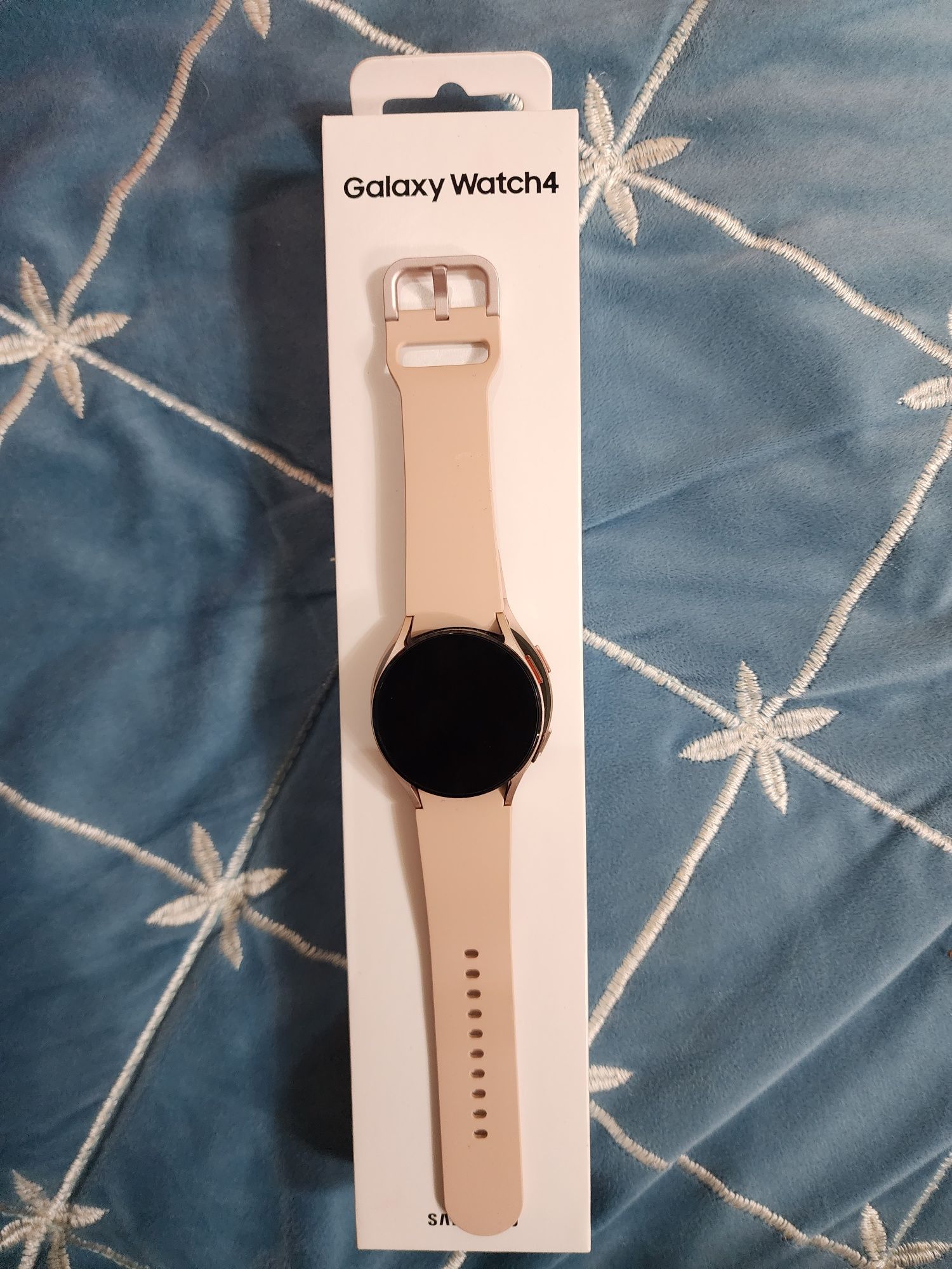 Продам Samsung Watch 4