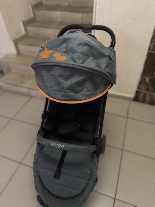 Продам прогулочную коляску