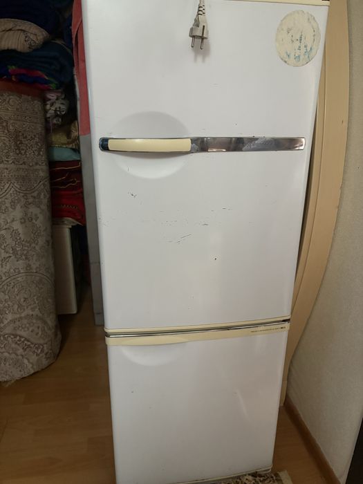 продам холодильник