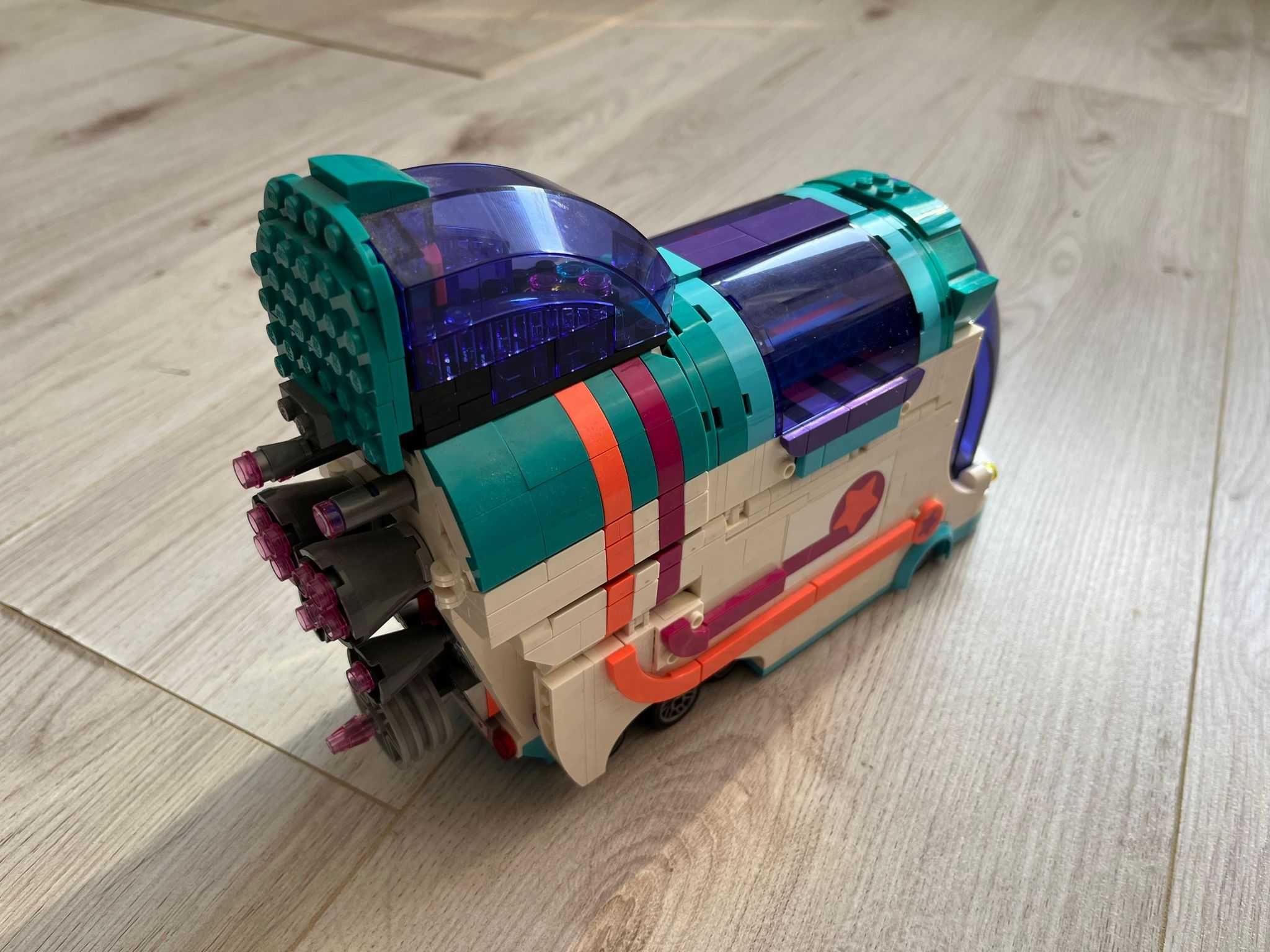 The LEGO Movie - Pop-Up Party Bus (70828)