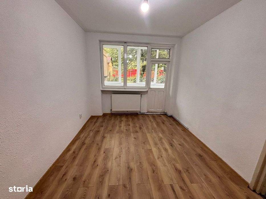Apartament 2 camere, parter-zona Sacele