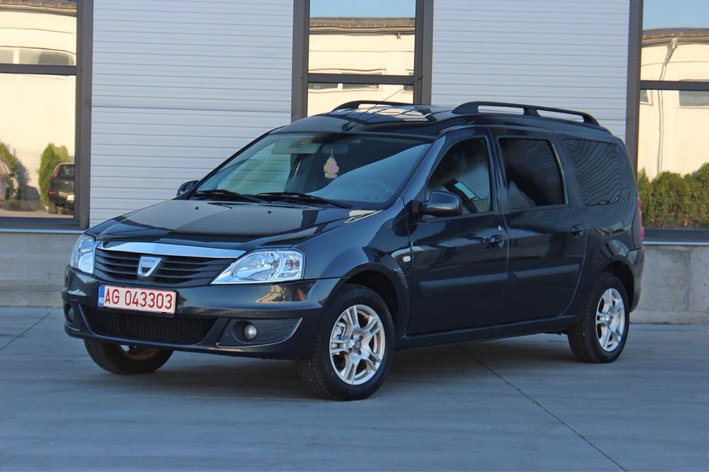 Vând Dacia Logan mcv Facelift