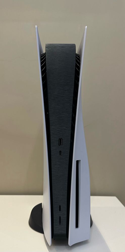 PlayStation 5 | Всё для игры: 2 геймпада + игры