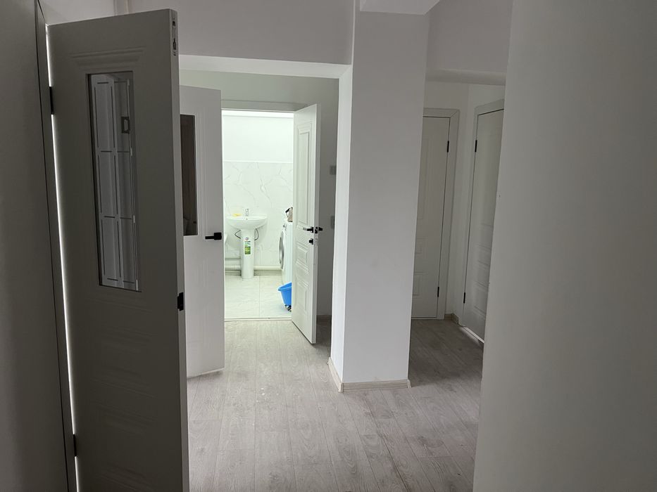 Сдаю на долгий срок новую 3-х комнатную квартиру.