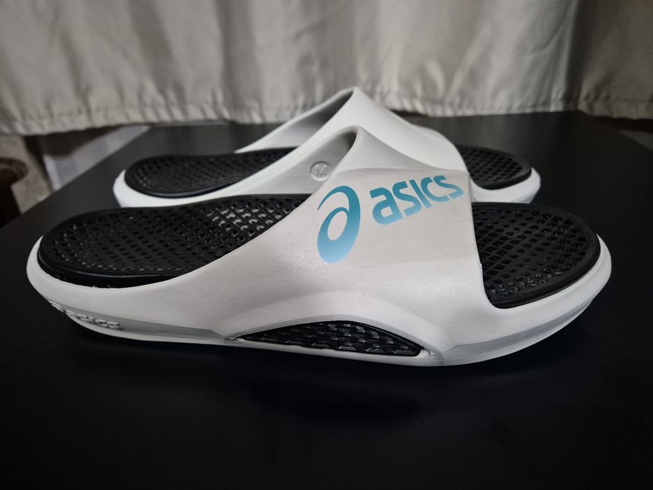 Papuci Asics nr 40-43.5