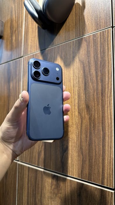 iphone 17 pro sim 256gb  100% 6 sikil Naxt va Nasiya savdo