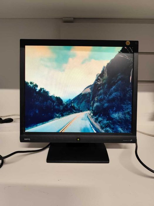 Монитор BenQ в отличном состояние