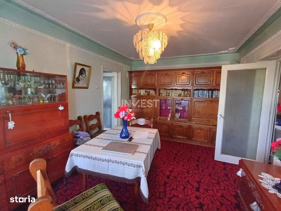 Apartament 3 camere-etaj intermediar-Podu Ros-Cantemir