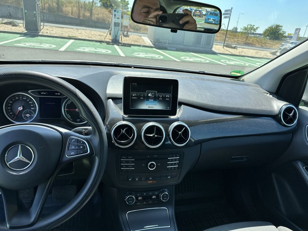Mercedes-Benz B250e, electric, nu Spring, 180 cai putere