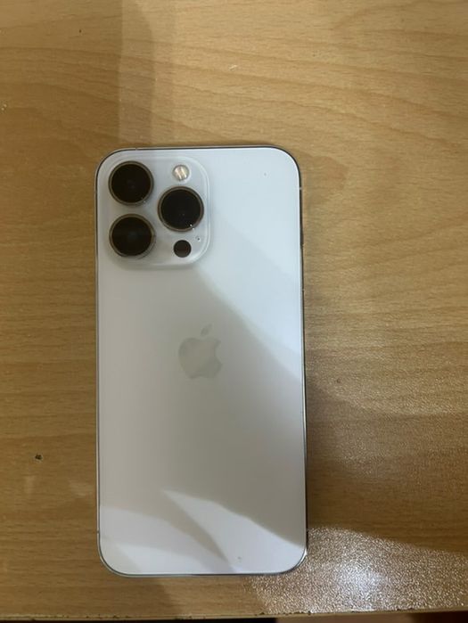 Телефон Iphone 13 pro