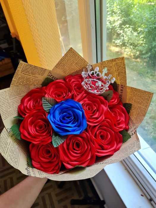 Buchet trandafiri din satin