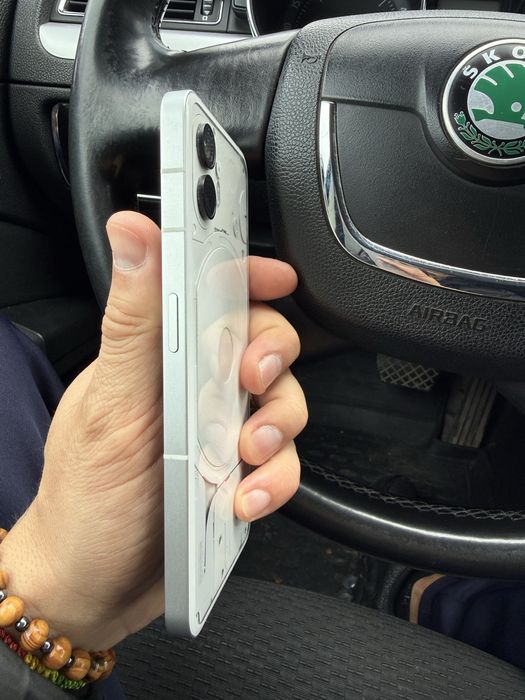 Nothing Phone (2) 256 gb ,12 gb RAM ,5G  white