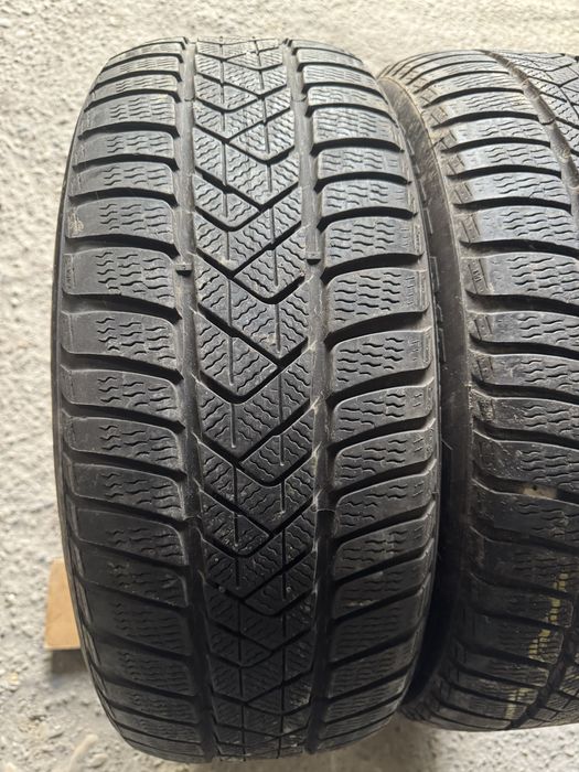 225/55/17 M+S PIRELLI 2022 , stare foarte buna !