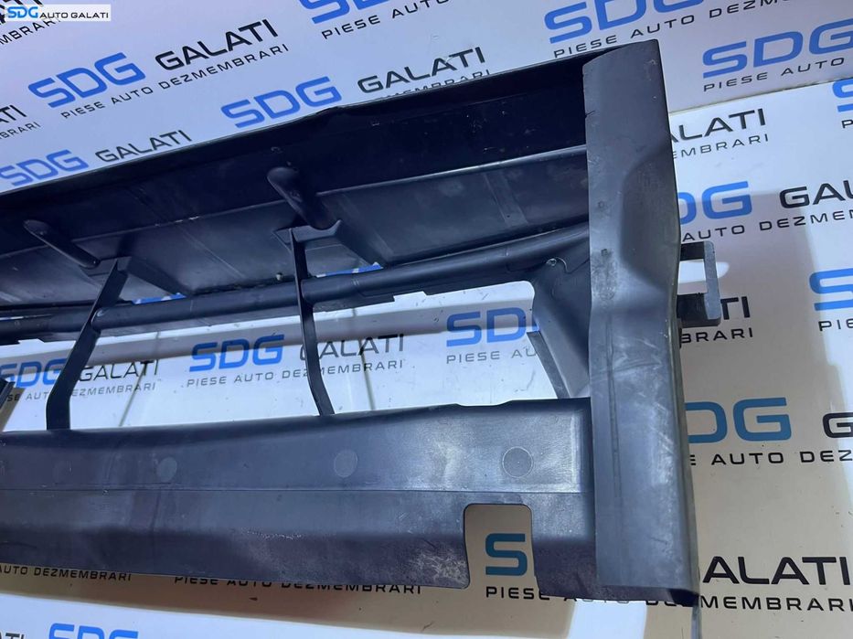 Grila Grilaj Deflector Captare Aer Trager Radiator BMW Seria 3 F30 F31 2011 - 2019 Cod 7401233 51747401233 187798 18779815