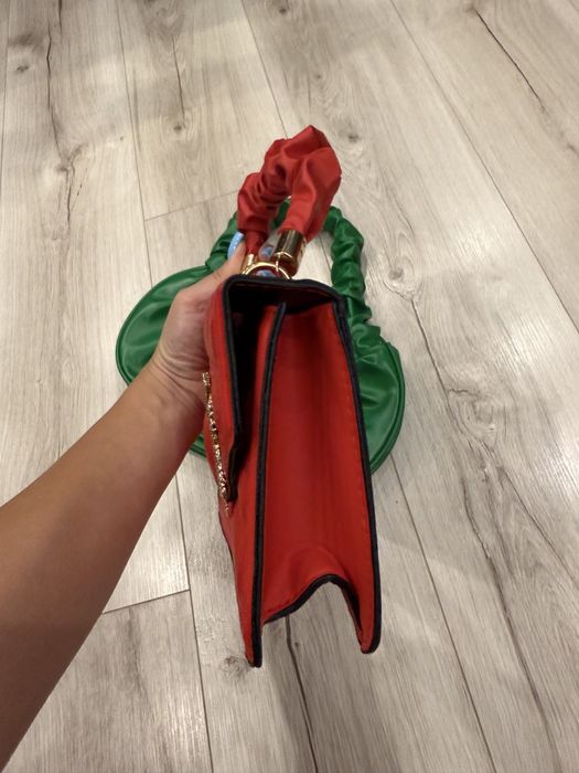 Чанти по 10лв в различен цвят