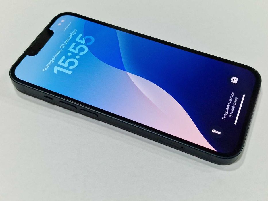 Apple iPhone 13 128GB / 88% / счупен гръб