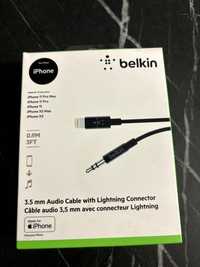 Аудио кабел Belkin 3.5 mm жак към Lightning 0.9 метра за iPhone