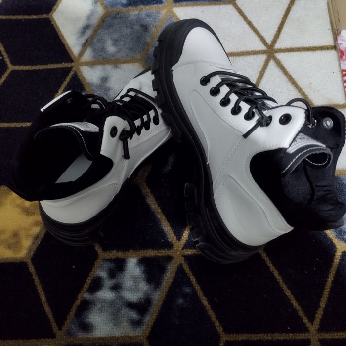 Продам женскую обувь 37 размер