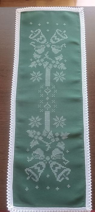 Napron de Crăciun lucrat manual