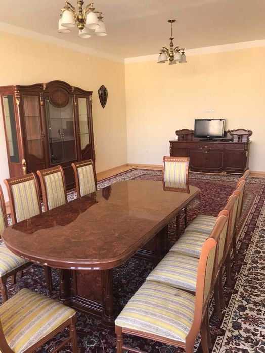 Продается дом 6 соток (4 комнаты одна кухня и 3 санузла)