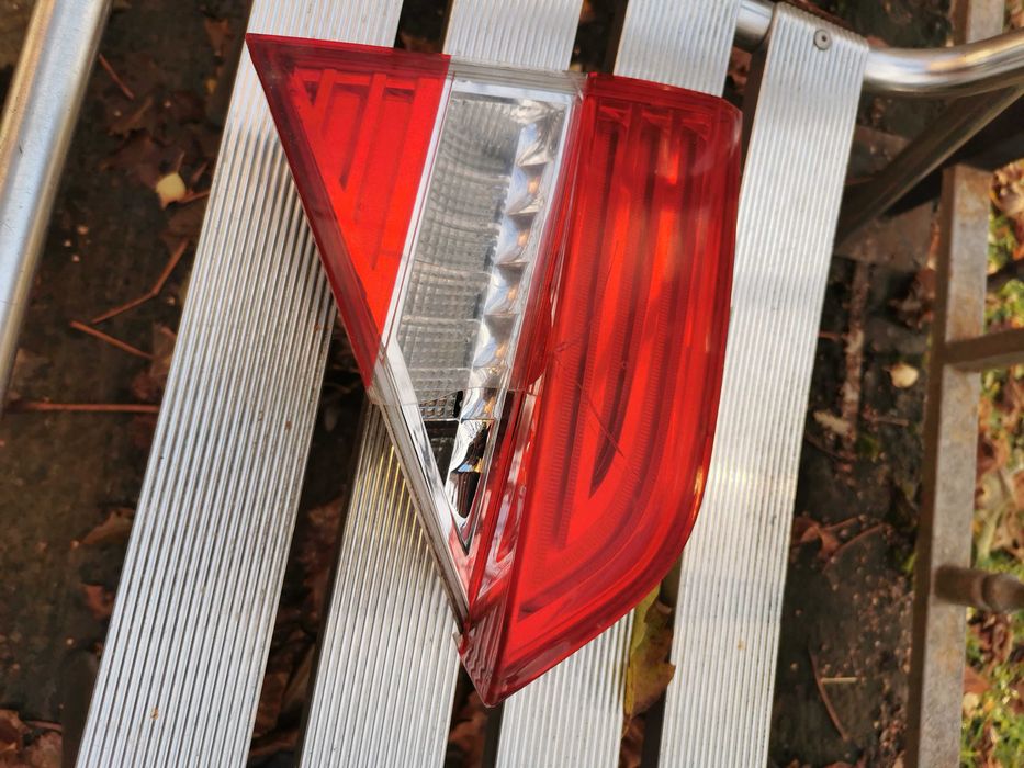 Заден ляв стоп /на капака на багажника/SKODA SUPERB II (3T4) 2.0 TDI /