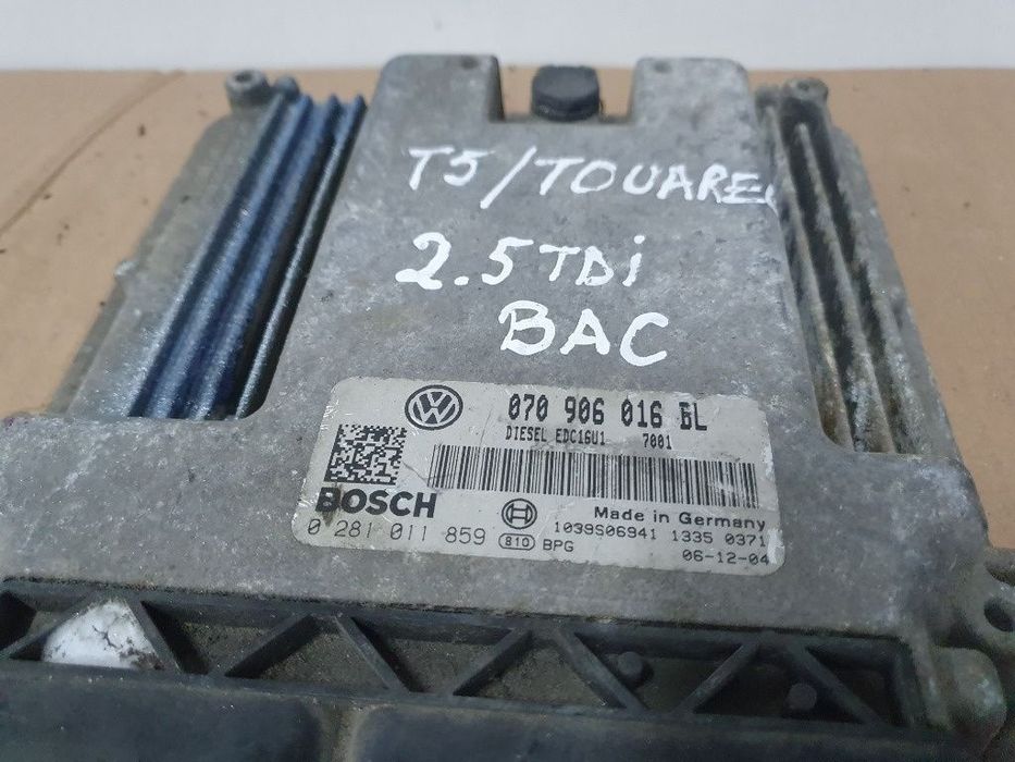 Calculator ECU motor  VOLKSWAGEN TOUAREG 7LA, 7L6, 7L7 2002 - 2013 2.5 R5 TDI BAC, BPE BOSCH 0281011859 070906016BL