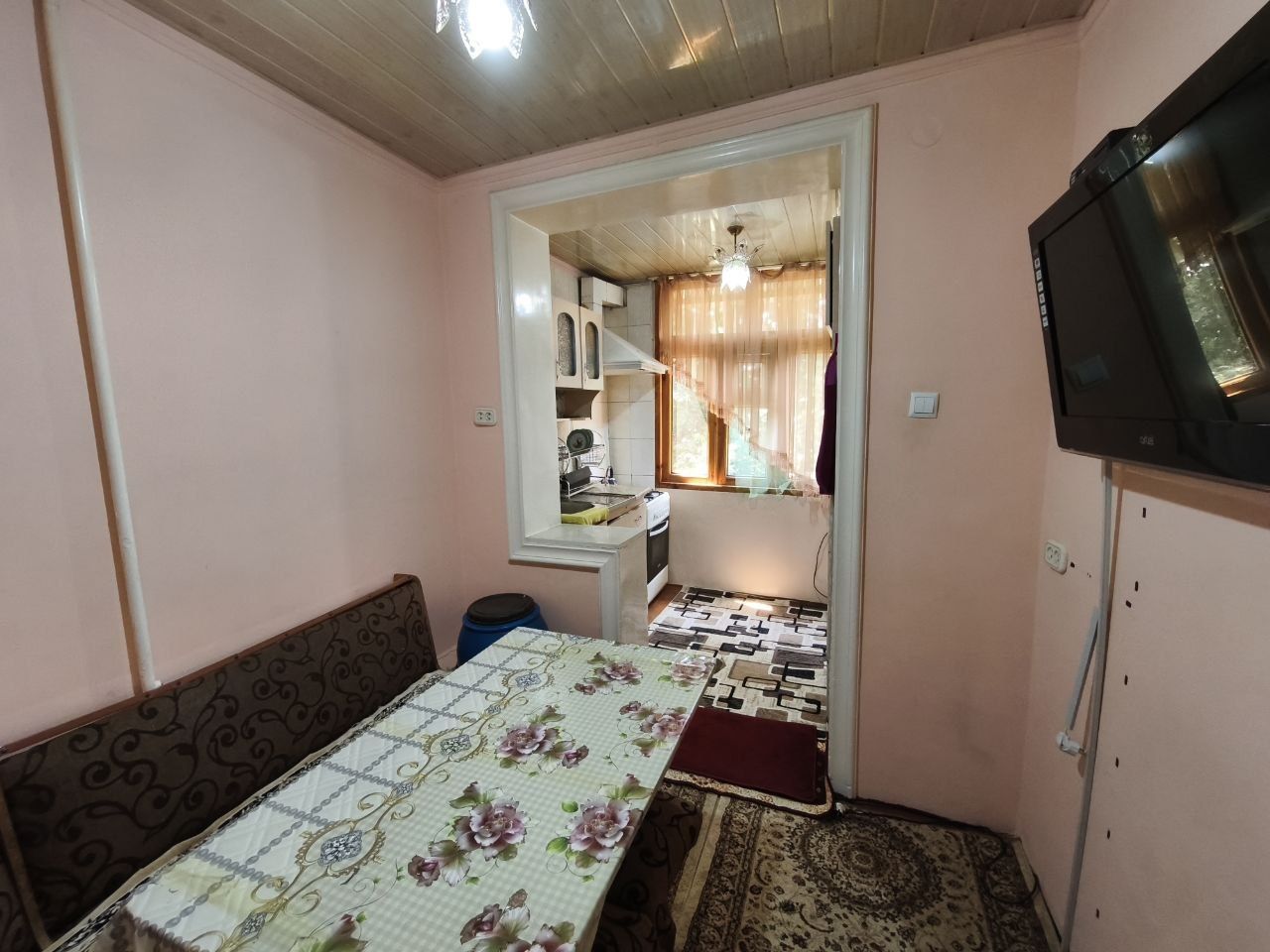 Срочно продаётся 5 комнатная квартира