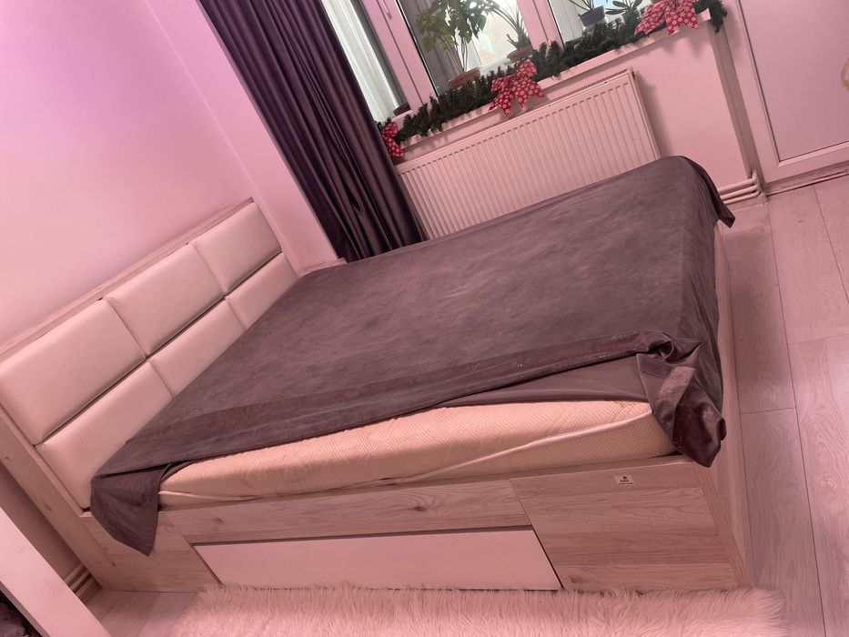 Pat dormitor Casa Rusu