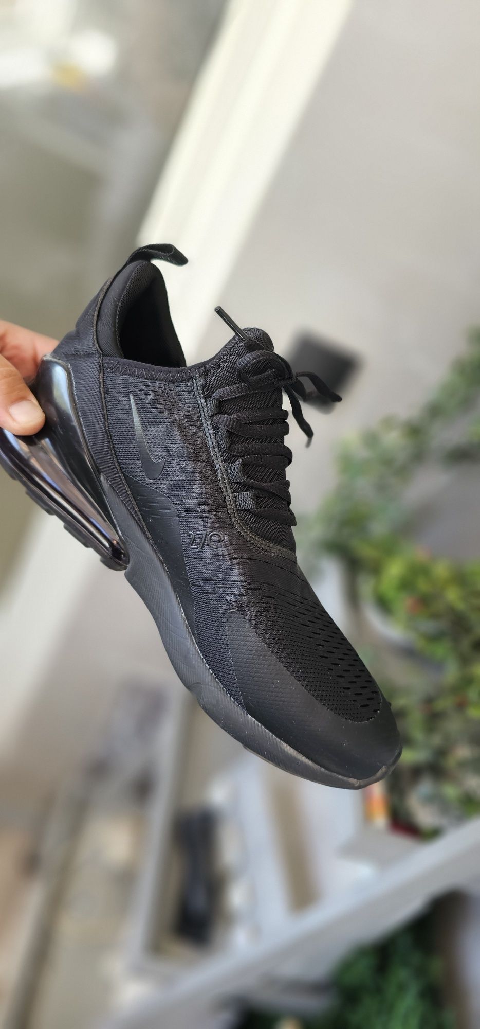 Маратонки NIKE AIR MAX 270 BLACK 45 номер