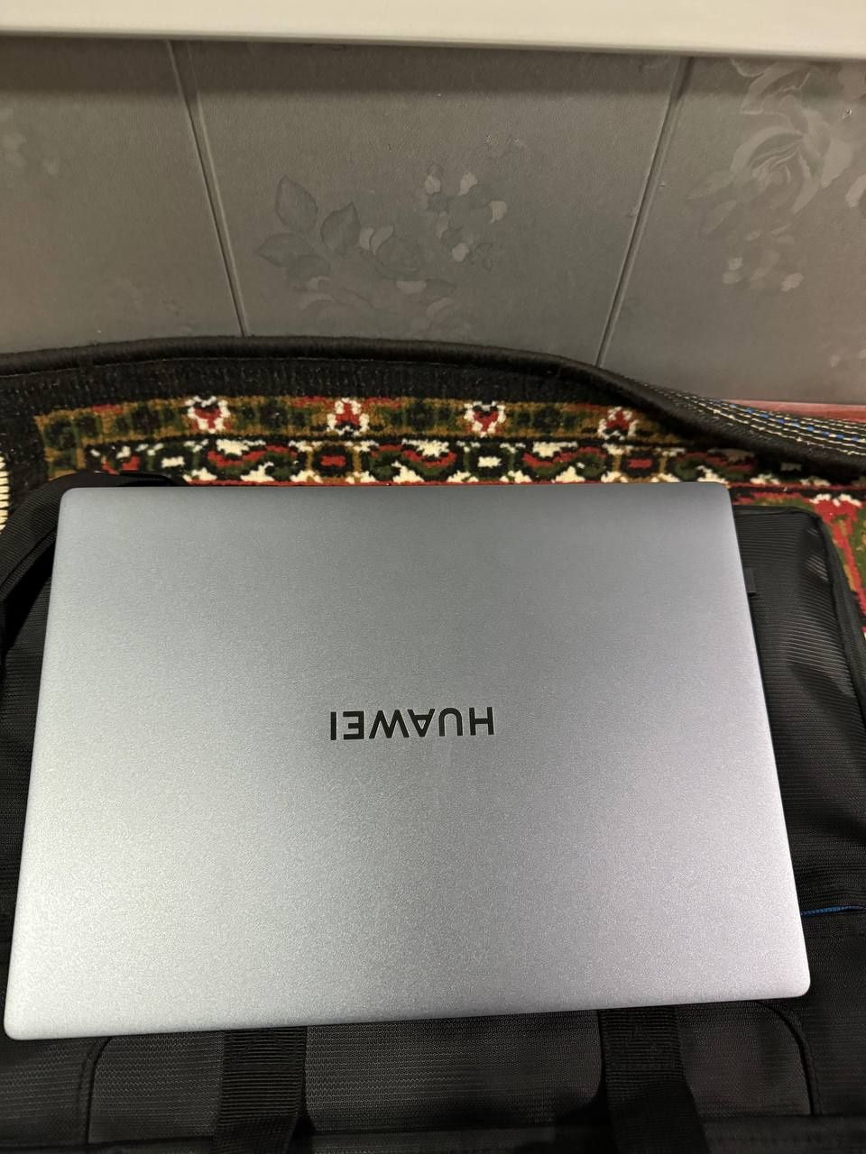 Huawei D14 mate book