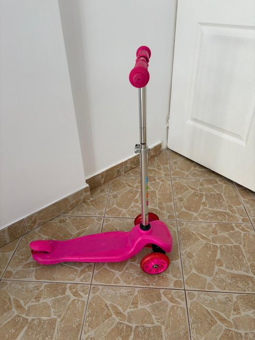 Trotineta copii Kid Scooter Cygnus, roz