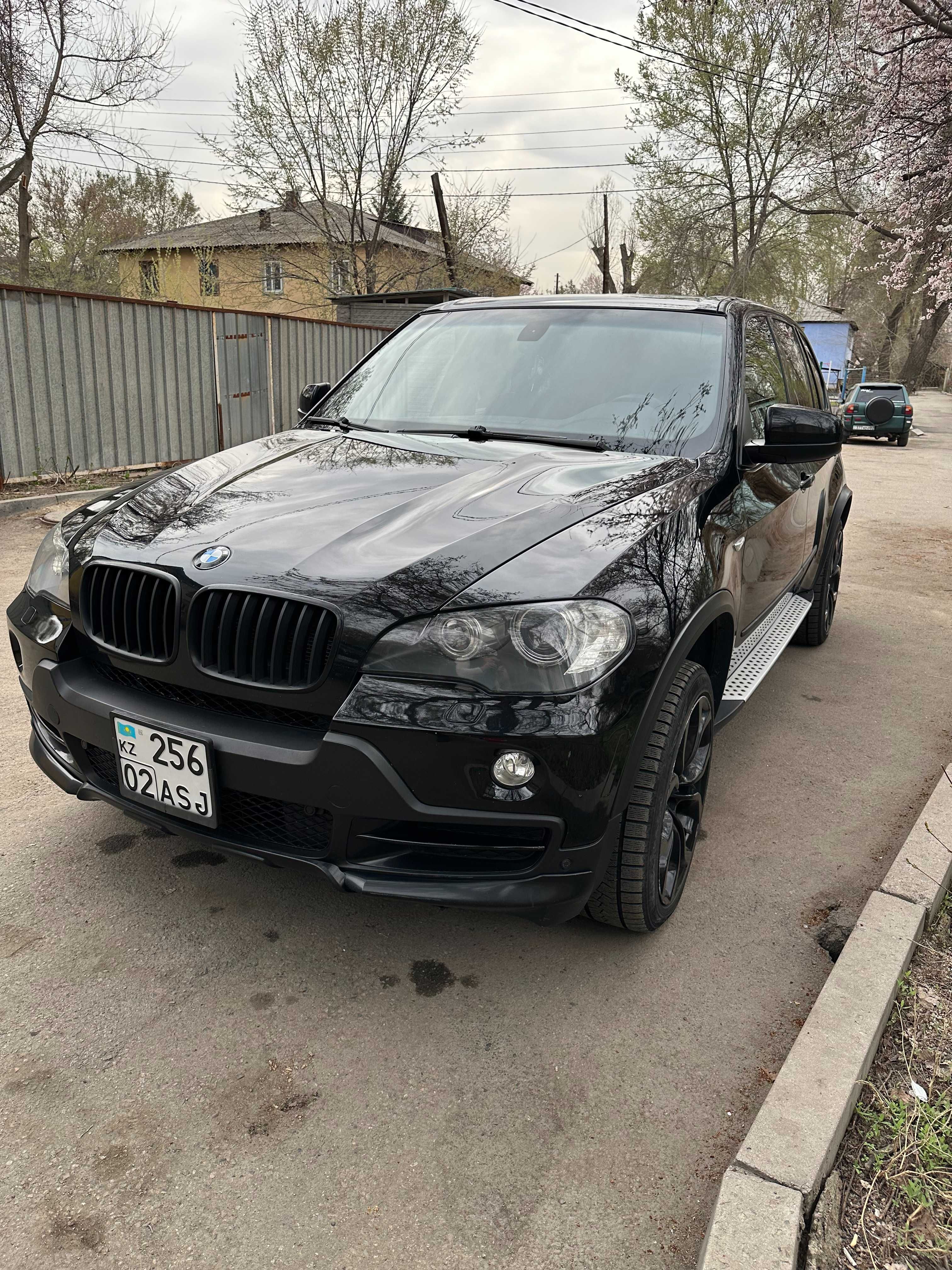 Продам чёрного зверя X5 рестайлинг 2010