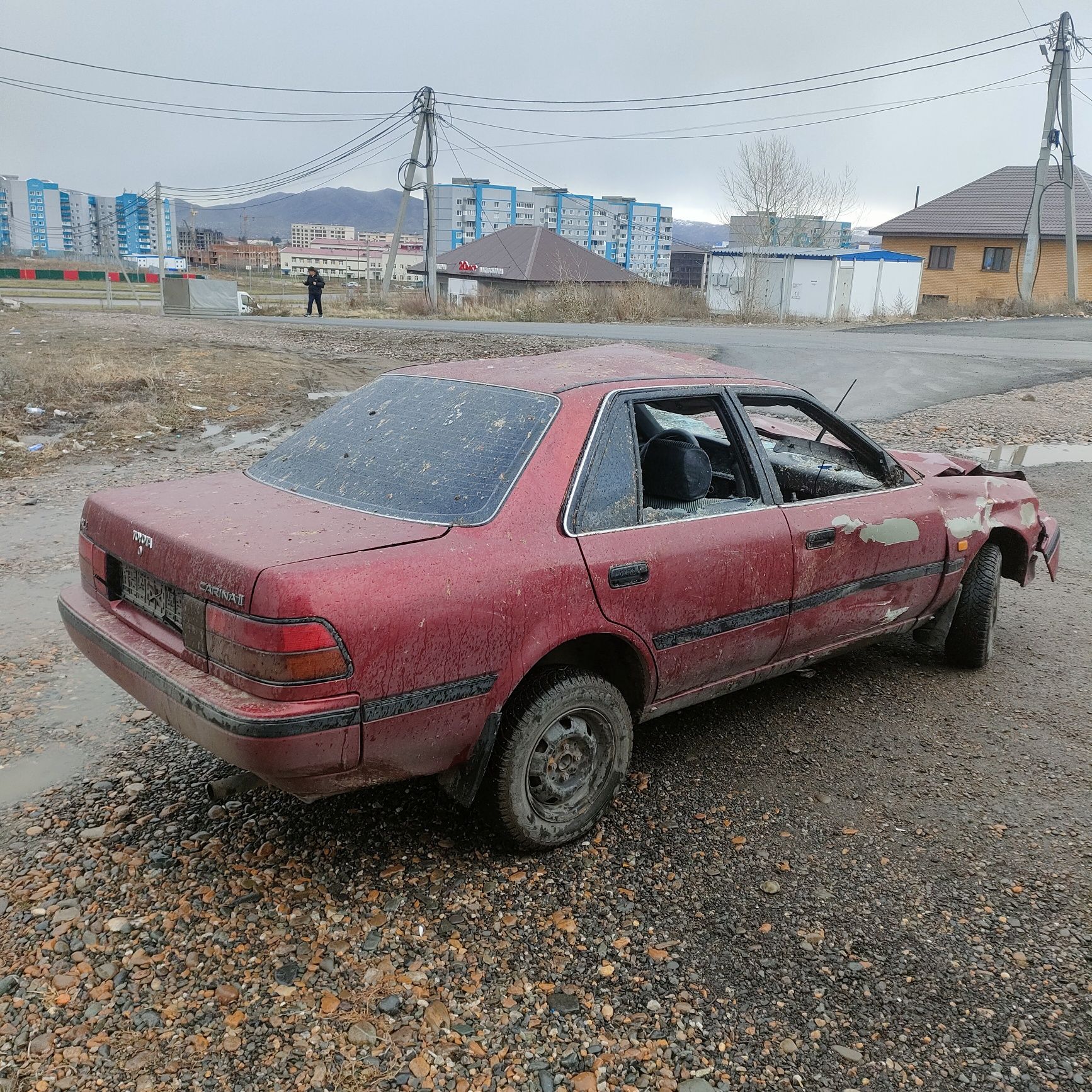 Toyota Carina 2 по запчастям.