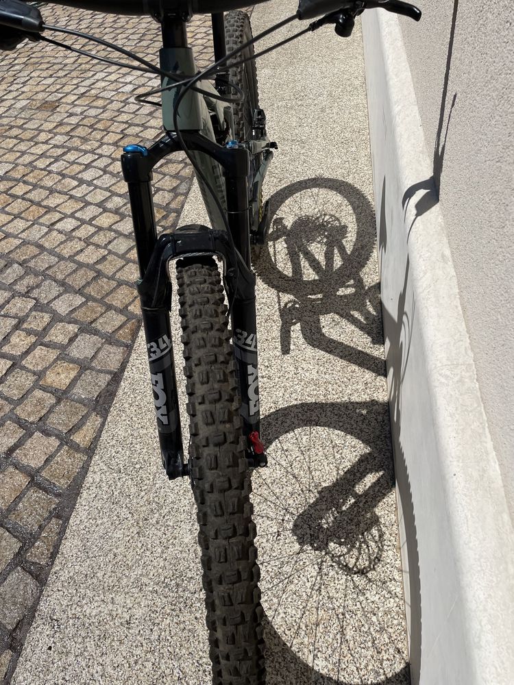 Bicicleta full suspension Specialized stumpjumper 2021