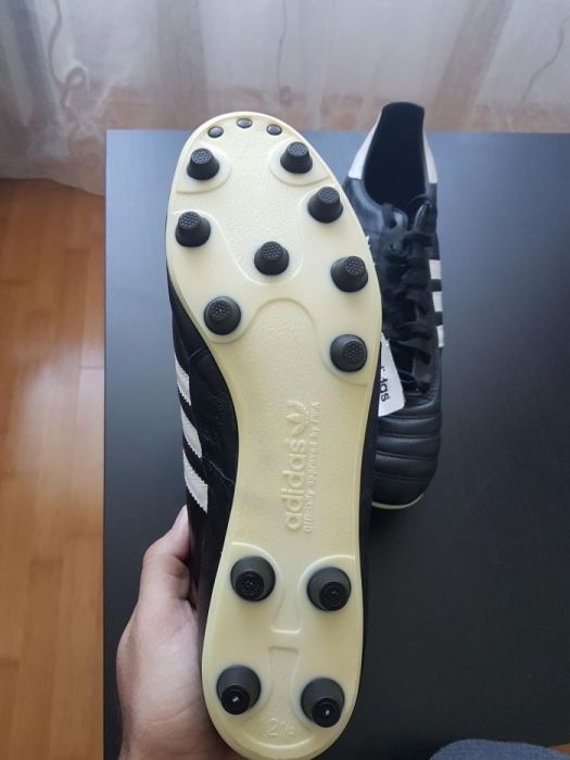 Adidas Copa Mundial marimea 48