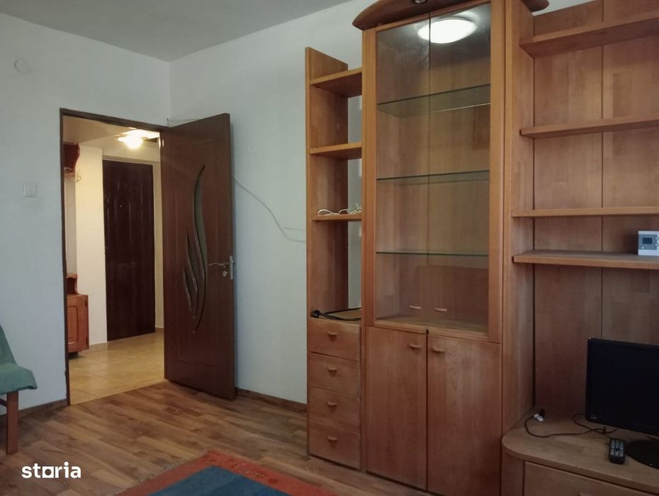 Garsonieră 30 mp , intrari separate , mobilata, zona T. Vladimirescu