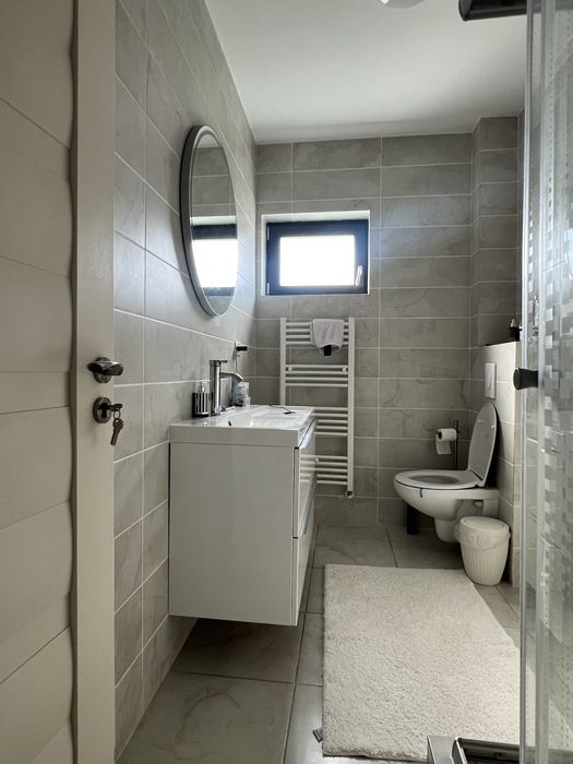 Casa P+E+M, Valea Adanca
