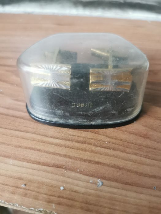 Антикварни неща стри неща