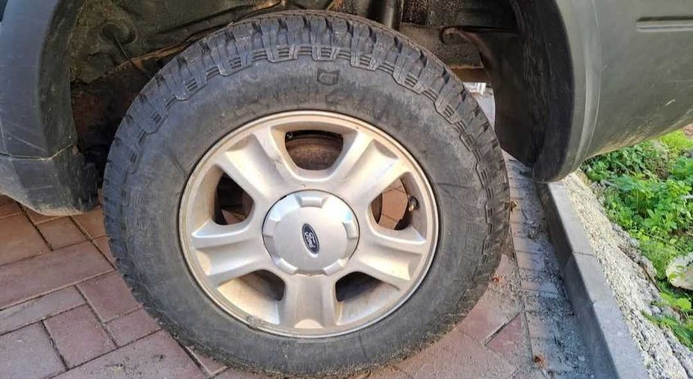 Гуми и джанти 5х114.3                    215/65r16 , 225/70r16