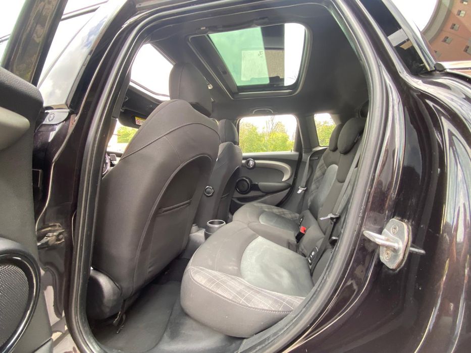 Mini Cooper 1.5 D Automat