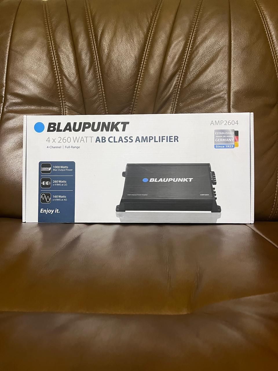 Усилитель на динамики Blaupunkt. Новый.