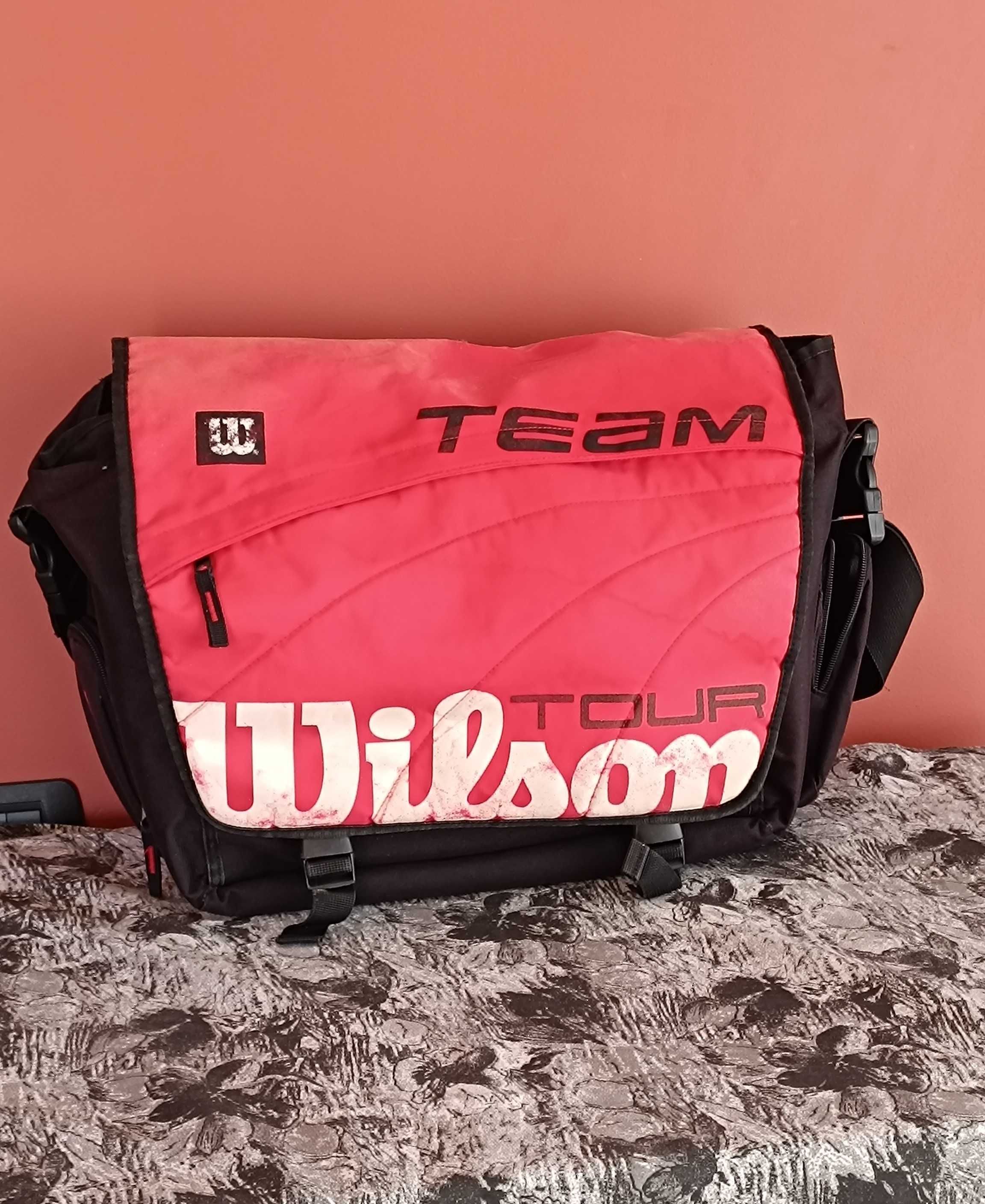 Wilson Tour TeamВ Добро Състояние